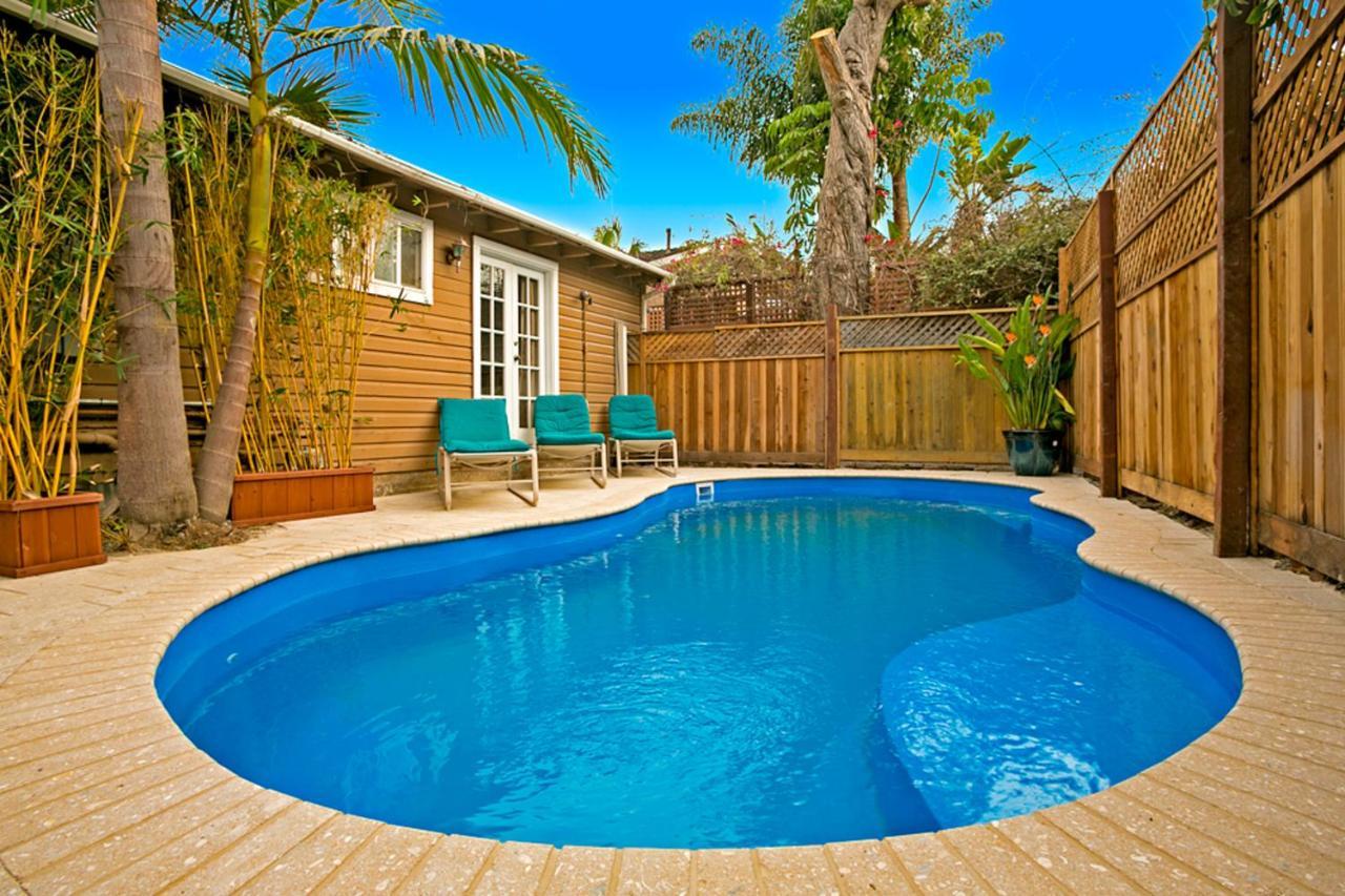 Casa de férias Poolside Paradise